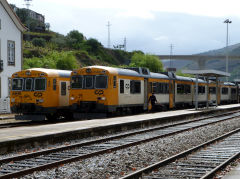 
CP DMUs '054' and '057' at Regua Station, April 2012